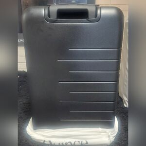 Non-Expandable Carry-On Hard Shell Suitcase 21"